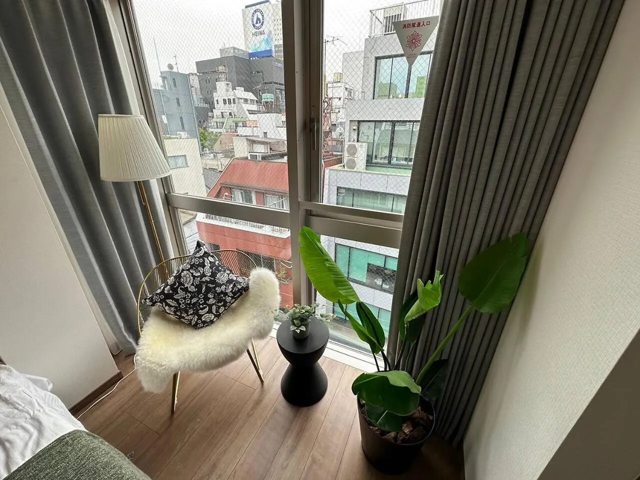 上野駅徒歩５分シングルベッド４台+ソファベッド２台 1Ldk Apartment Tokyo Japan