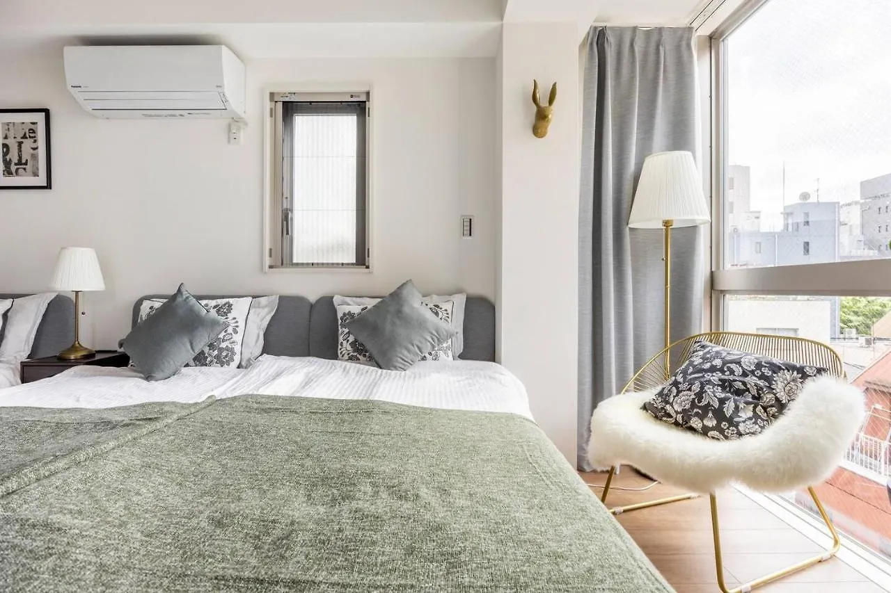 Apartmán 上野駅徒歩５分シングルベッド４台+ソファベッド２台 1Ldk Prefektura Tokio
