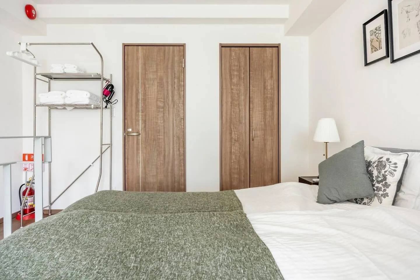 Apartmán 上野駅徒歩５分シングルベッド４台+ソファベッド２台 1Ldk Prefektura Tokio