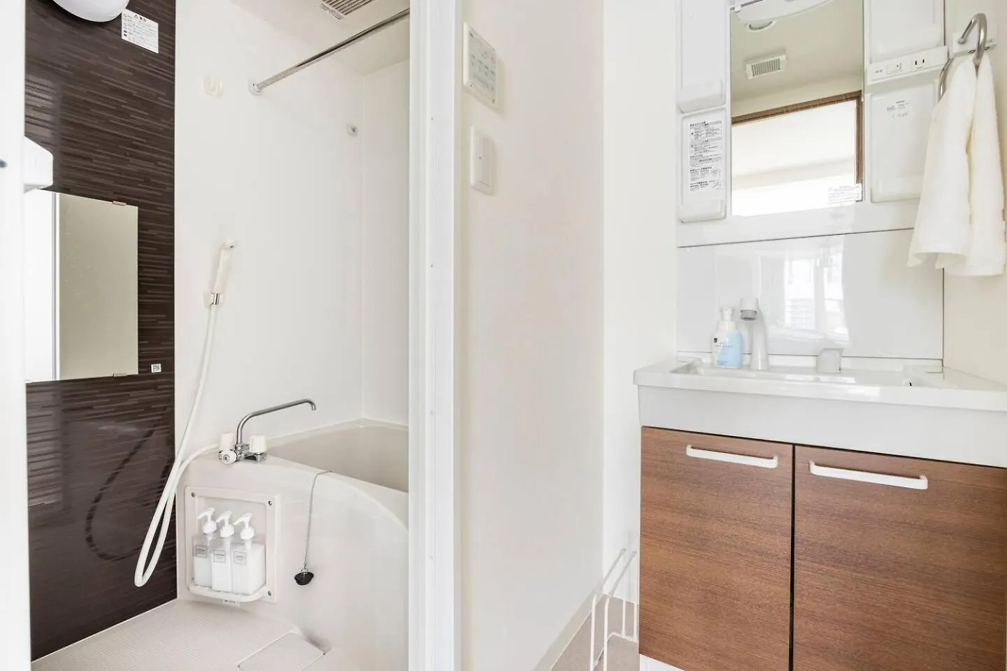 Apartmán 上野駅徒歩５分シングルベッド４台+ソファベッド２台 1Ldk Prefektura Tokio